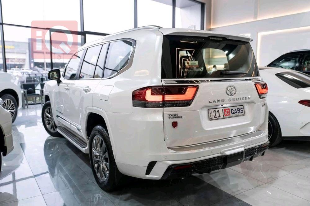 تويوتا لاندكروزر